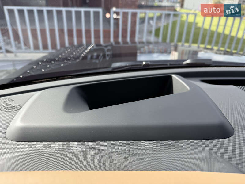 Позашляховик / Кросовер Land Rover Defender 2025 в Дніпрі