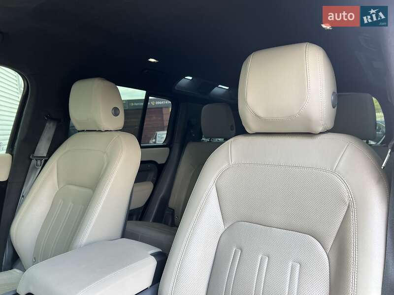 Внедорожник / Кроссовер Land Rover Defender 2021 в Киеве