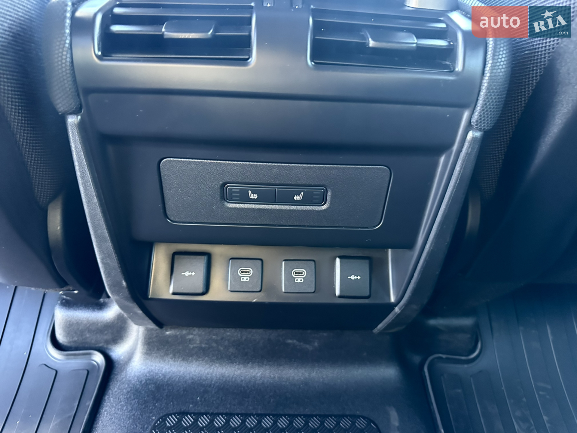 2021 Land Rover Defender - мініатюра 14
