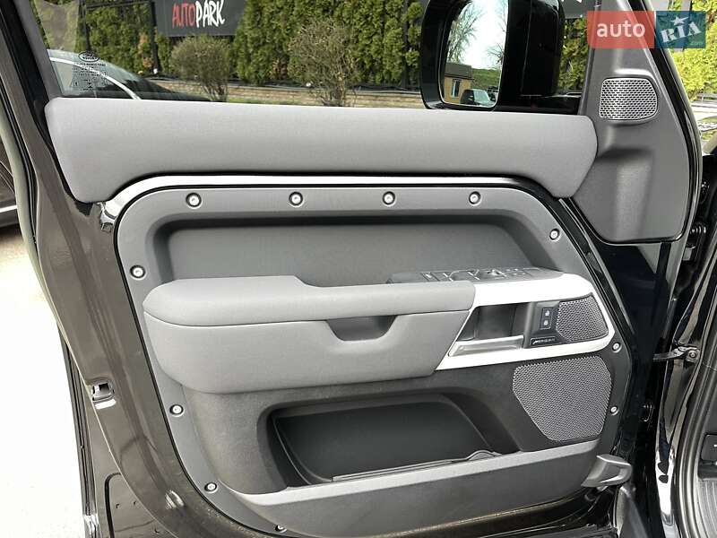 Позашляховик / Кросовер Land Rover Defender 2022 в Києві