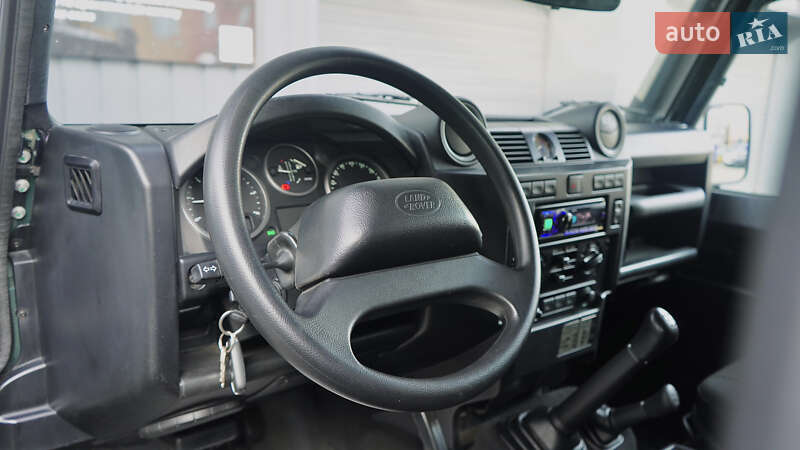 Внедорожник / Кроссовер Land Rover Defender 2015 в Львове