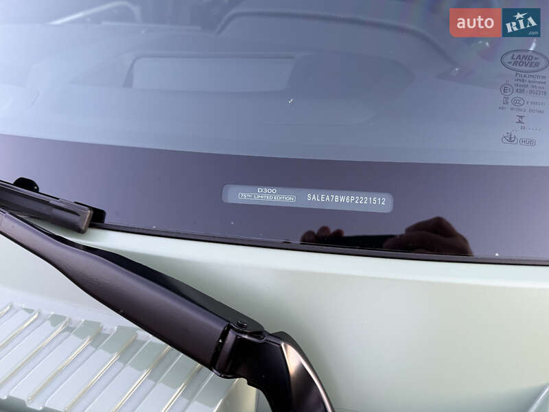 Внедорожник / Кроссовер Land Rover Defender 2023 в Днепре