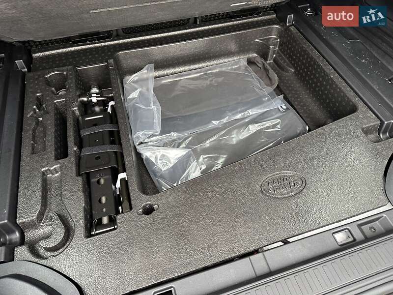 Внедорожник / Кроссовер Land Rover Defender 2024 в Киеве