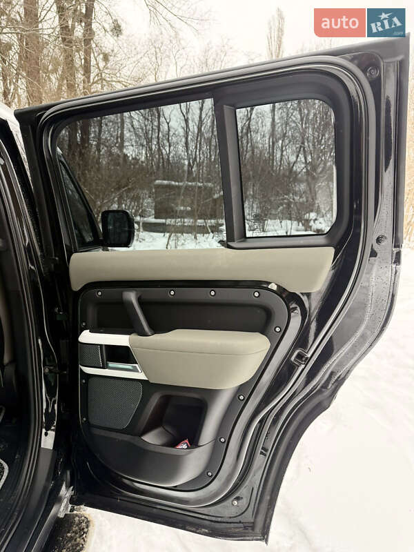 Внедорожник / Кроссовер Land Rover Defender 2021 в Киеве