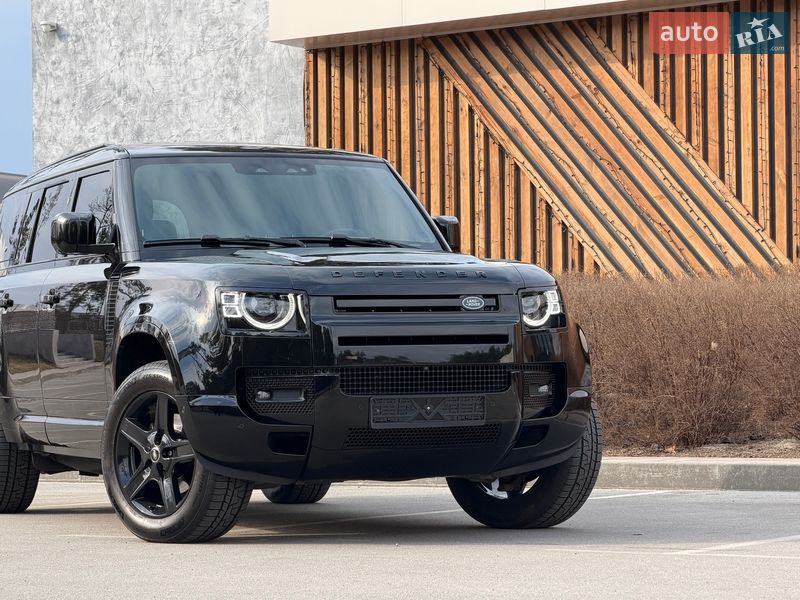 Land Rover Defender 2022