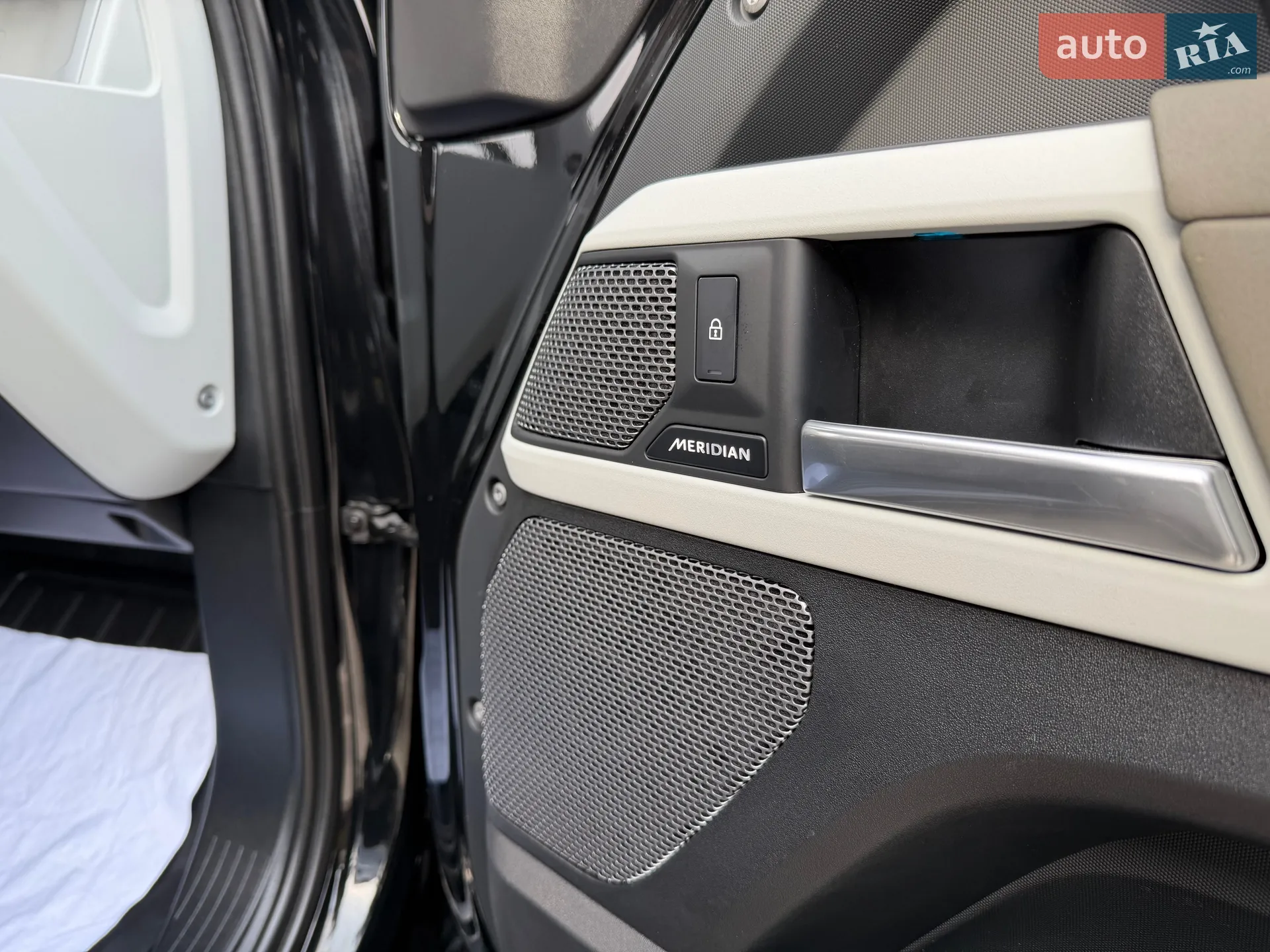 2022 Land Rover Defender - мініатюра 96