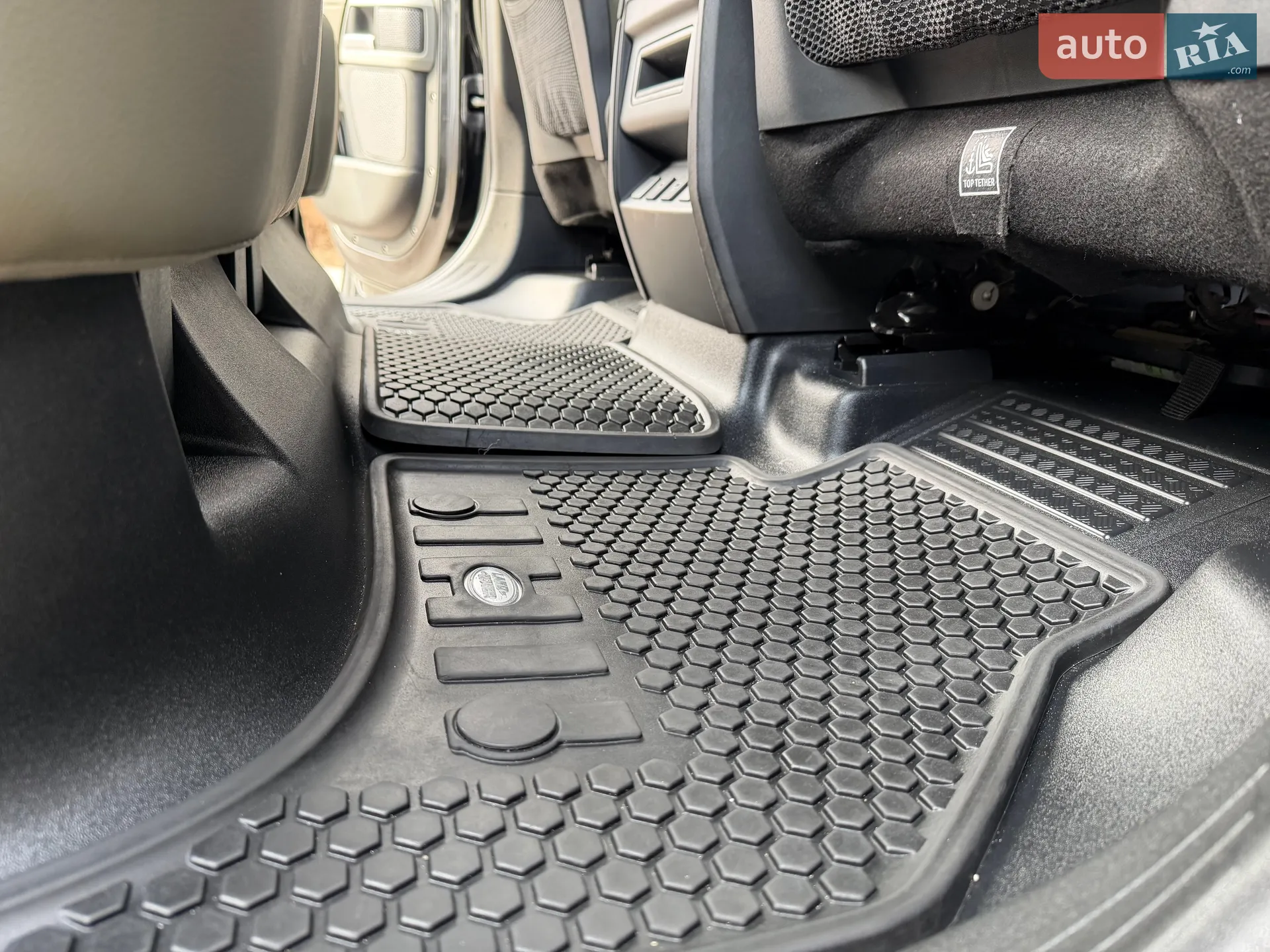 2022 Land Rover Defender - мініатюра 114