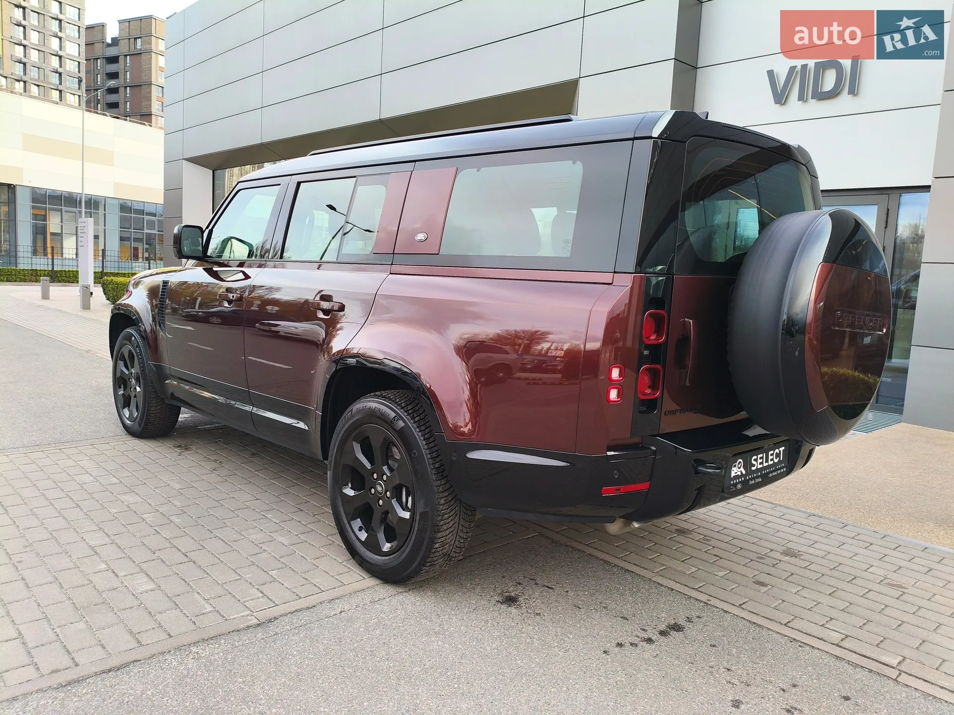 2024 Land Rover Defender - мініатюра 8