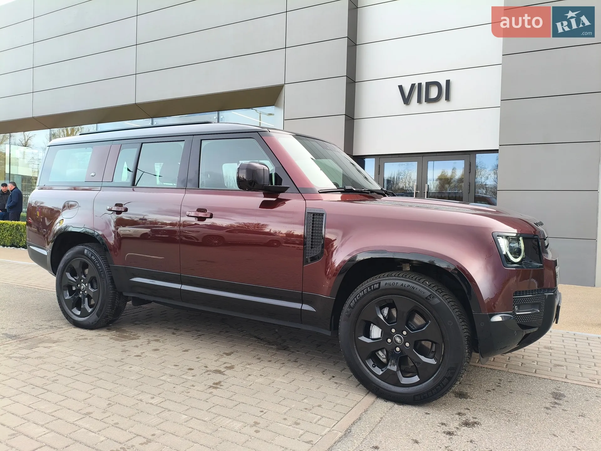 2024 Land Rover Defender - мініатюра 28