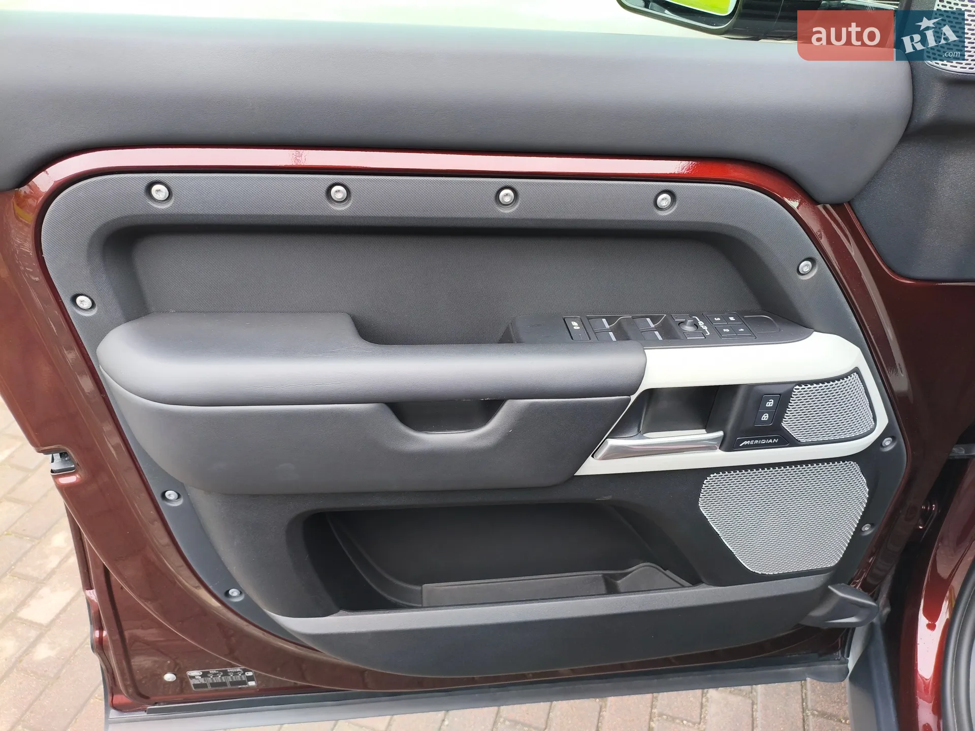 2024 Land Rover Defender - мініатюра 56
