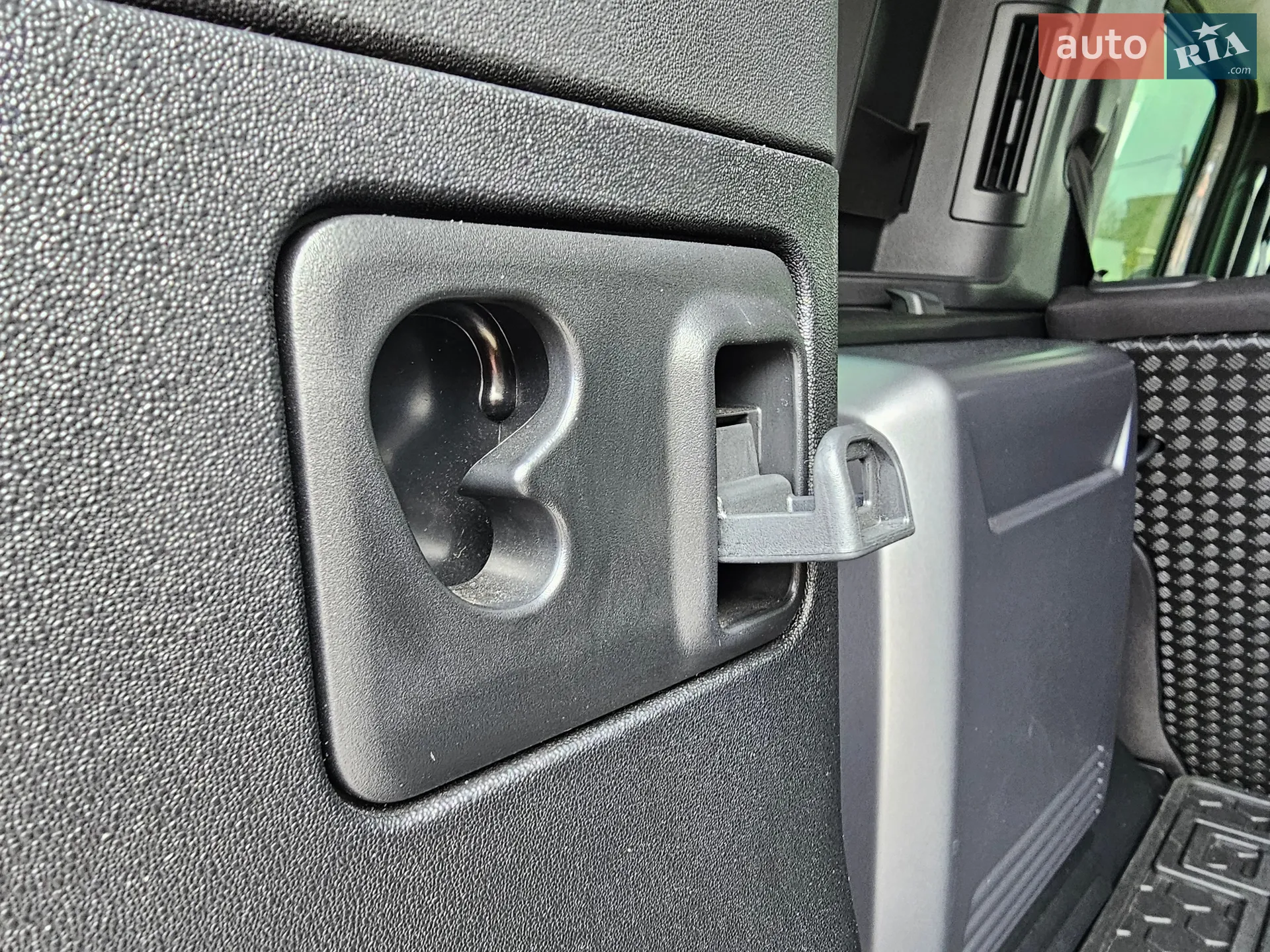 2020 Land Rover Defender - мініатюра 56
