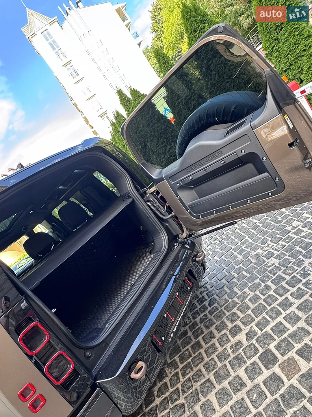 2023 Land Rover Defender - мініатюра 27