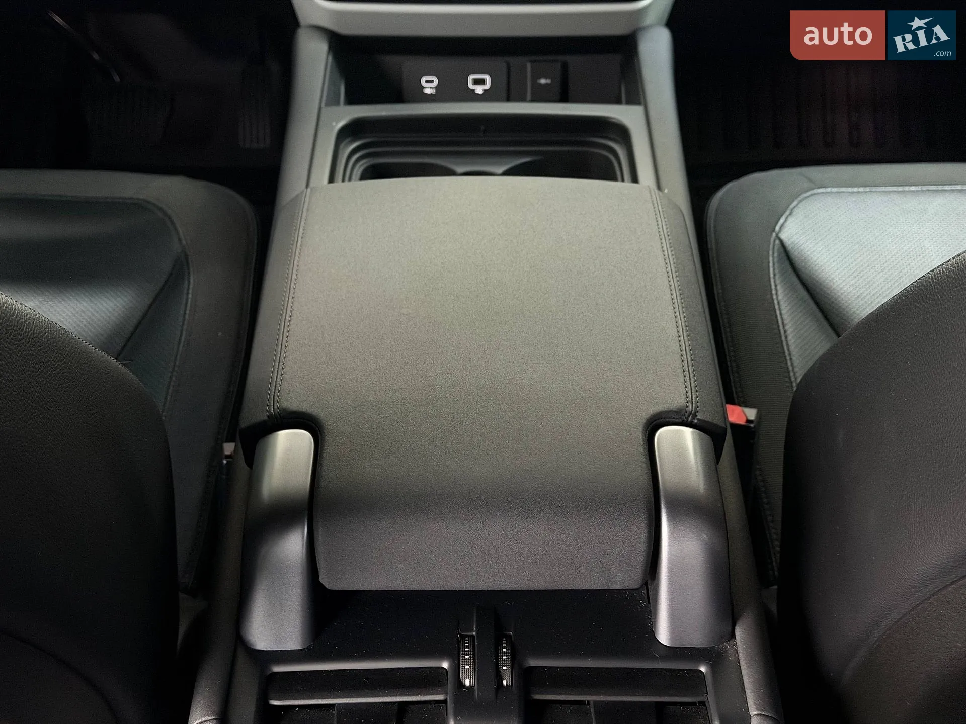 2020 Land Rover Defender - мініатюра 72