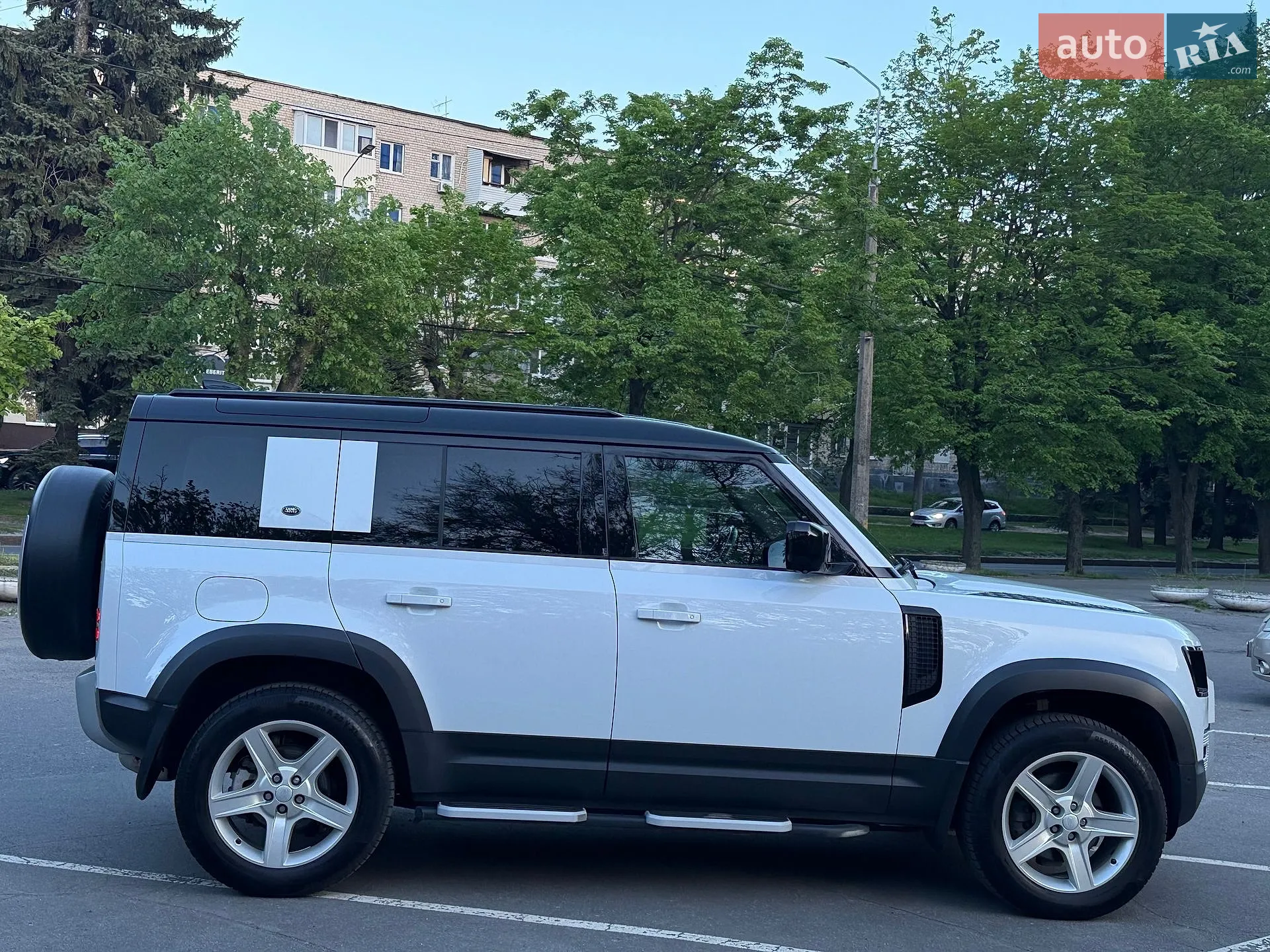 2021 Land Rover Defender - мініатюра 10