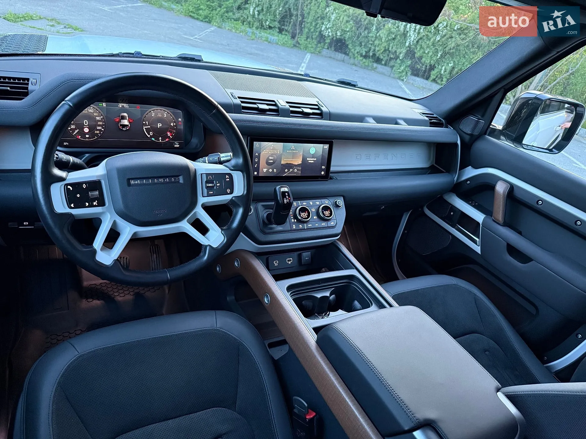 2021 Land Rover Defender - мініатюра 32