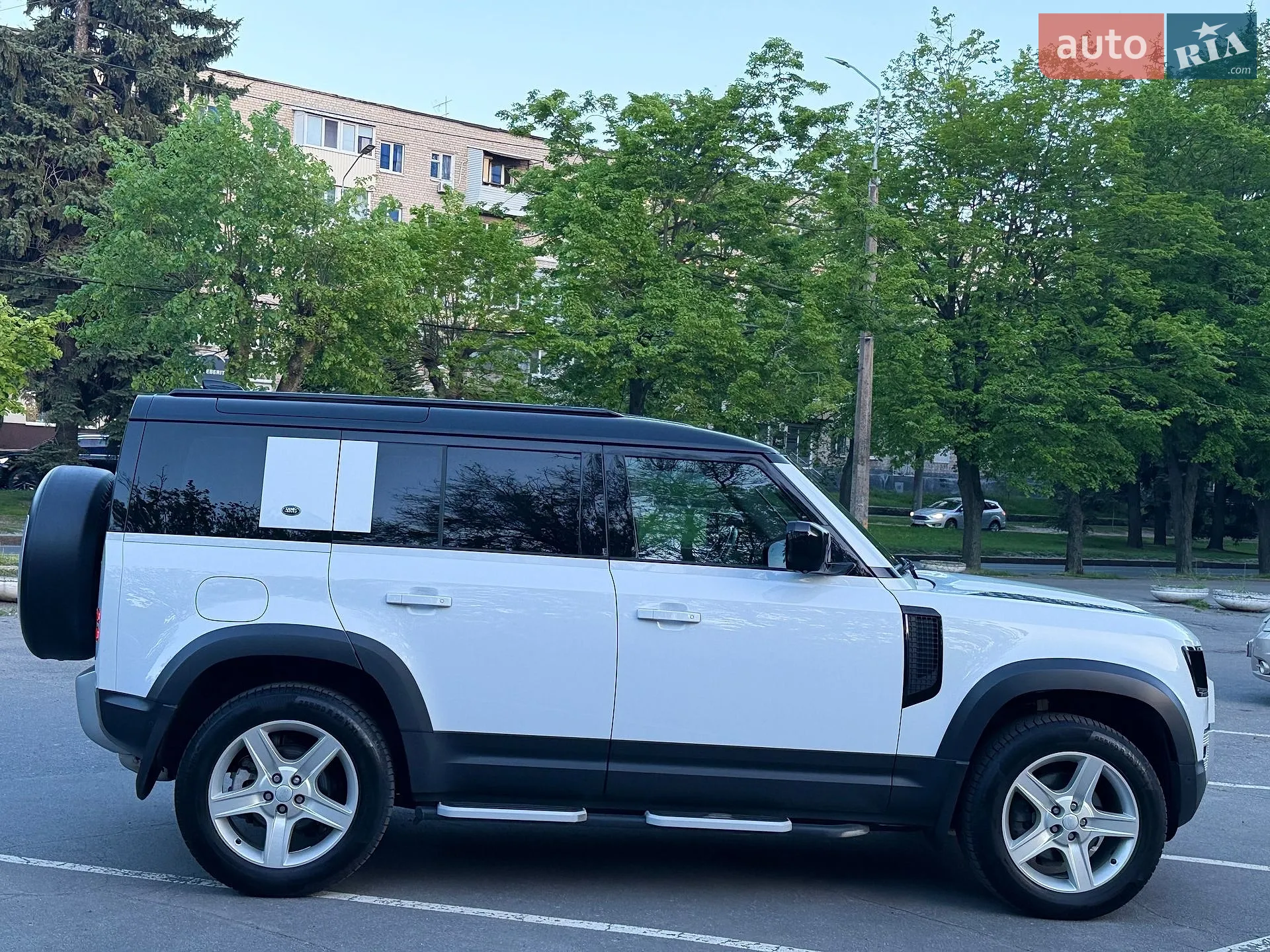 2021 Land Rover Defender - мініатюра 16