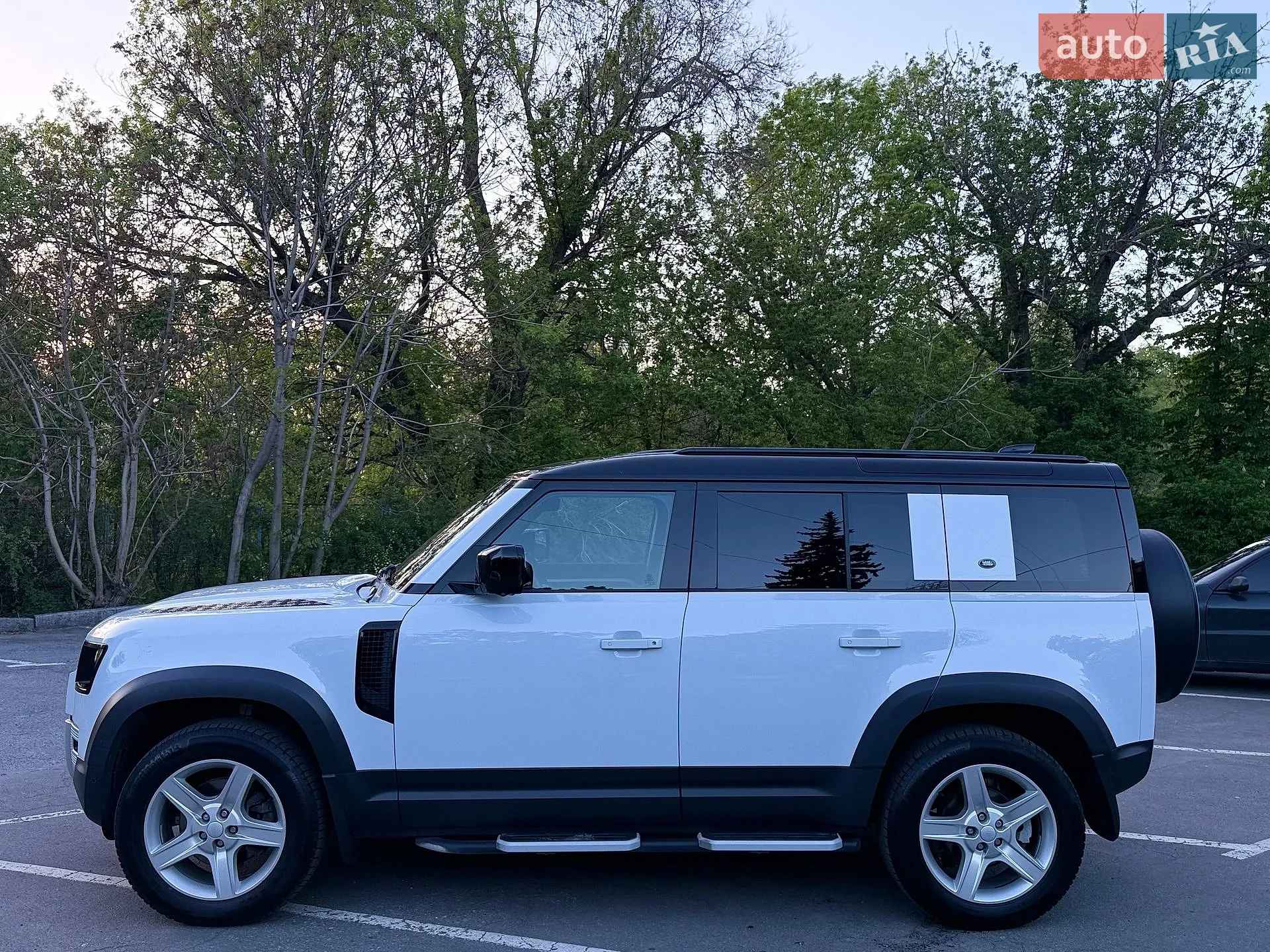 2021 Land Rover Defender - мініатюра 19