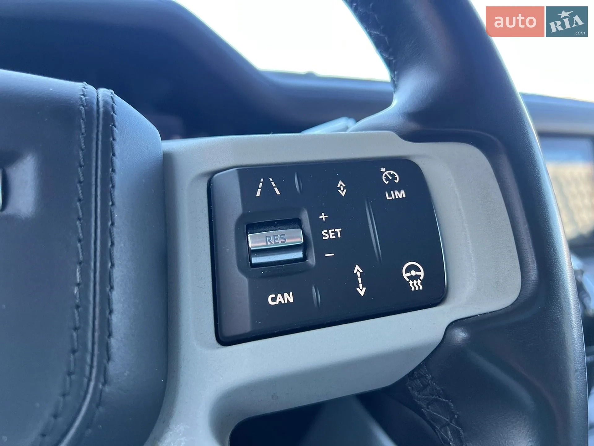 2020 Land Rover Defender - мініатюра 31