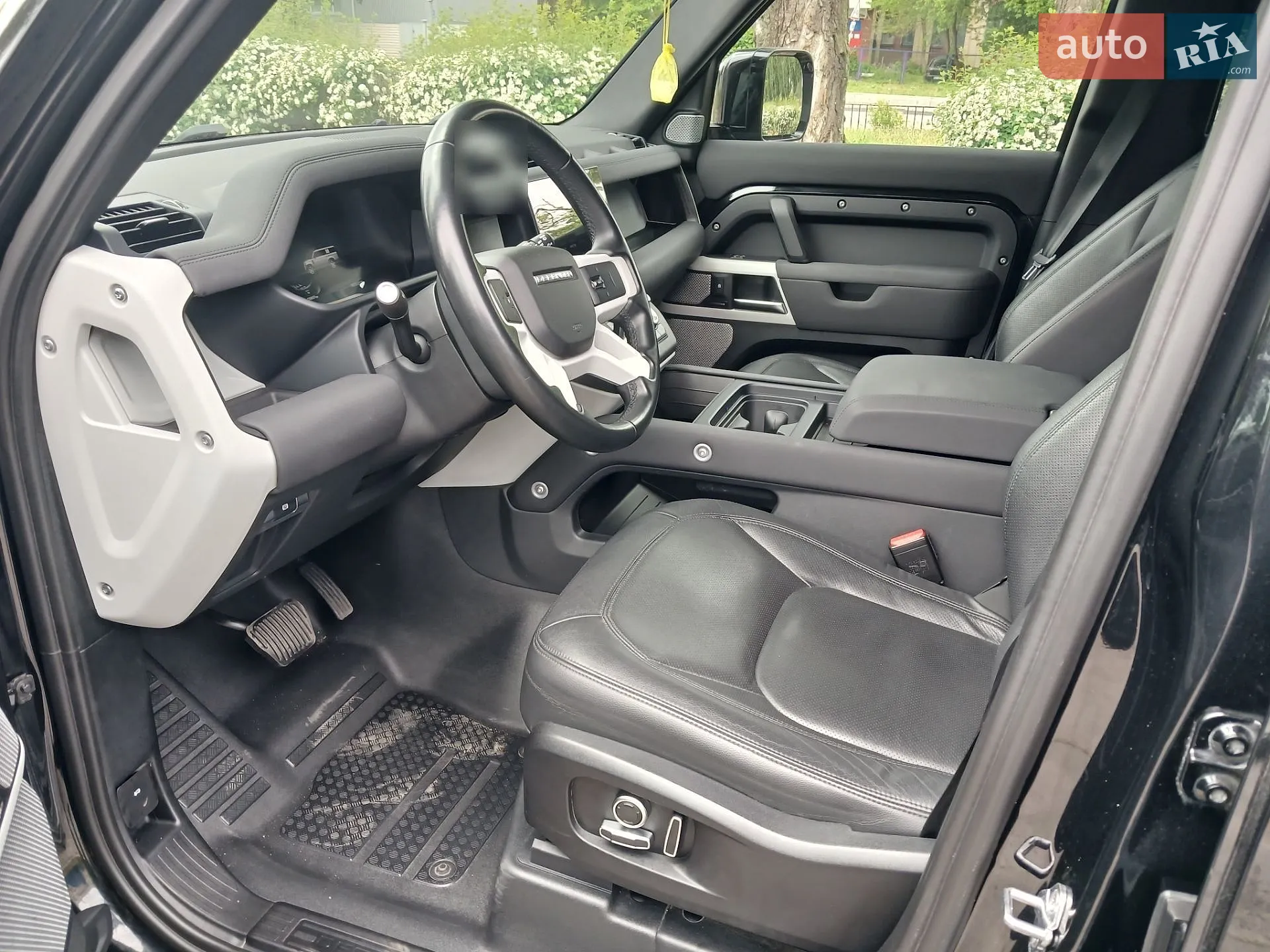 2022 Land Rover Defender - мініатюра 22