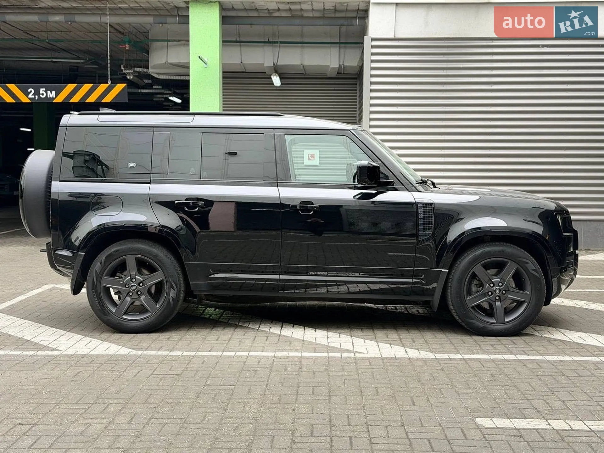 2023 Land Rover Defender - мініатюра 7
