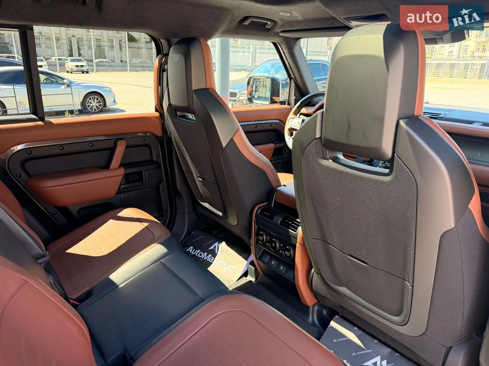2025 Land Rover Defender - мініатюра 27