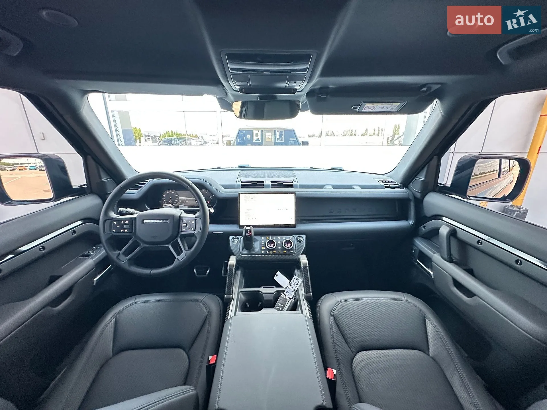 2024 Land Rover Defender - мініатюра 23