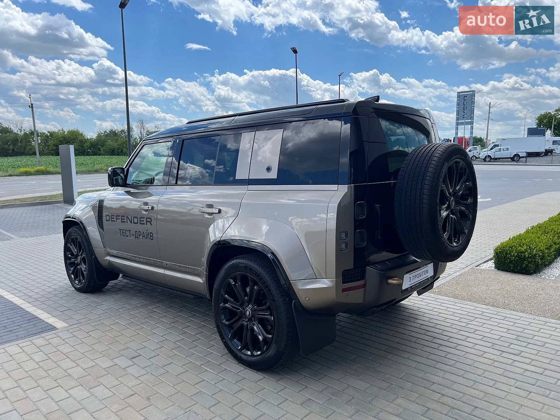 2025 Land Rover Defender - мініатюра 5