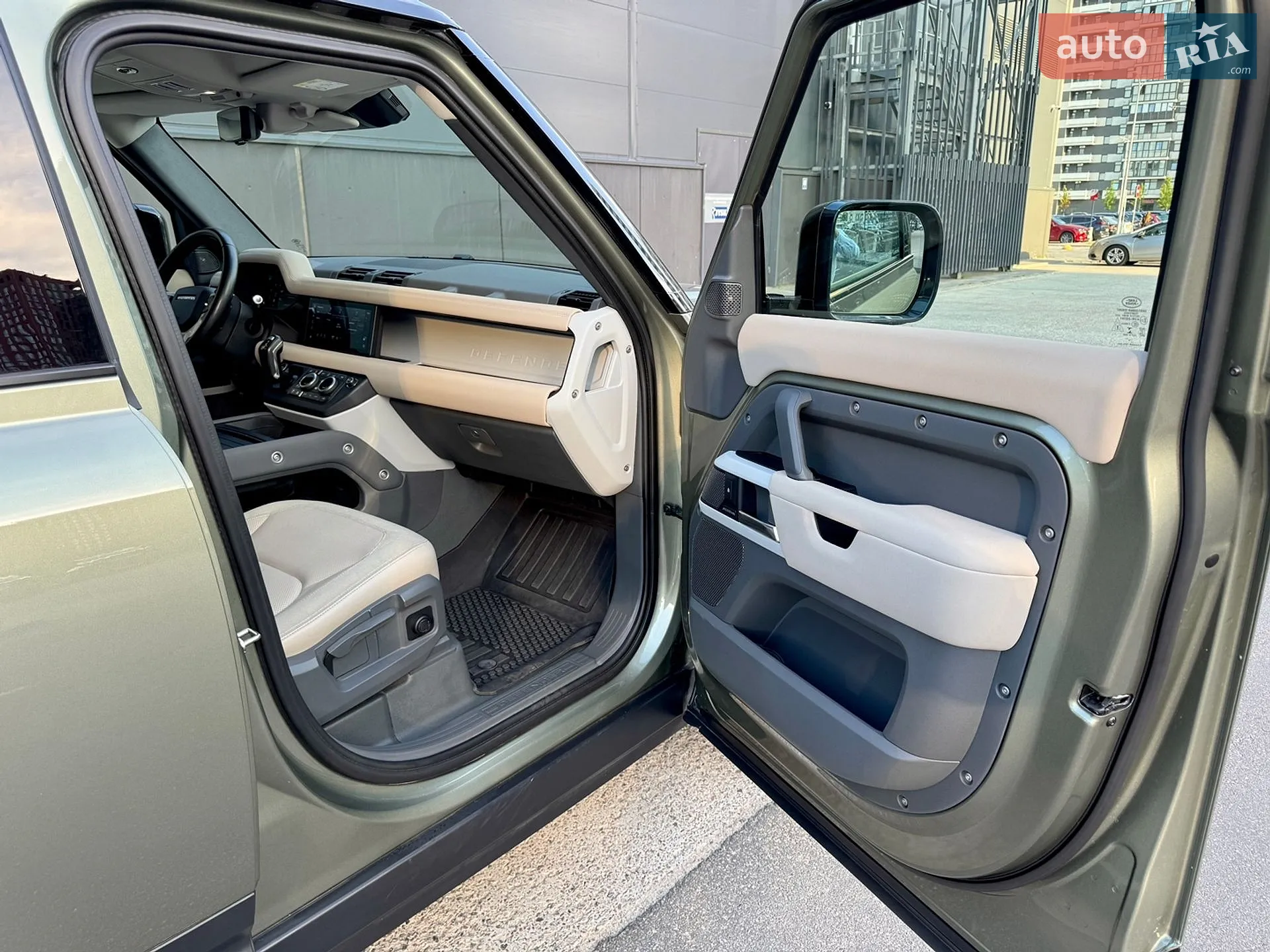 2020 Land Rover Defender - мініатюра 11