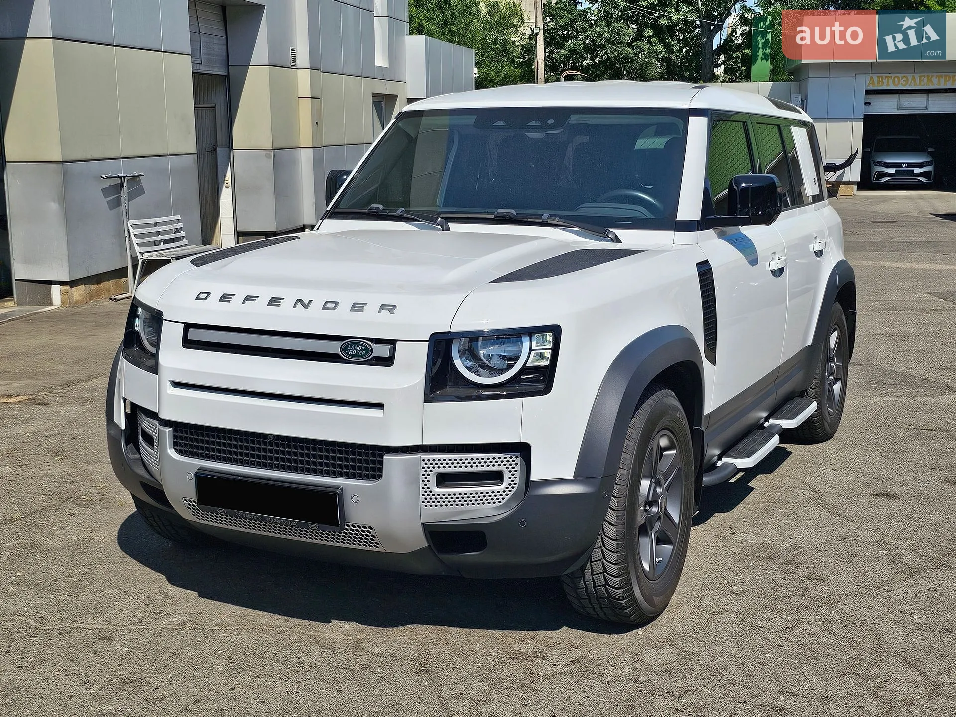 2020 Land Rover Defender - мініатюра 2