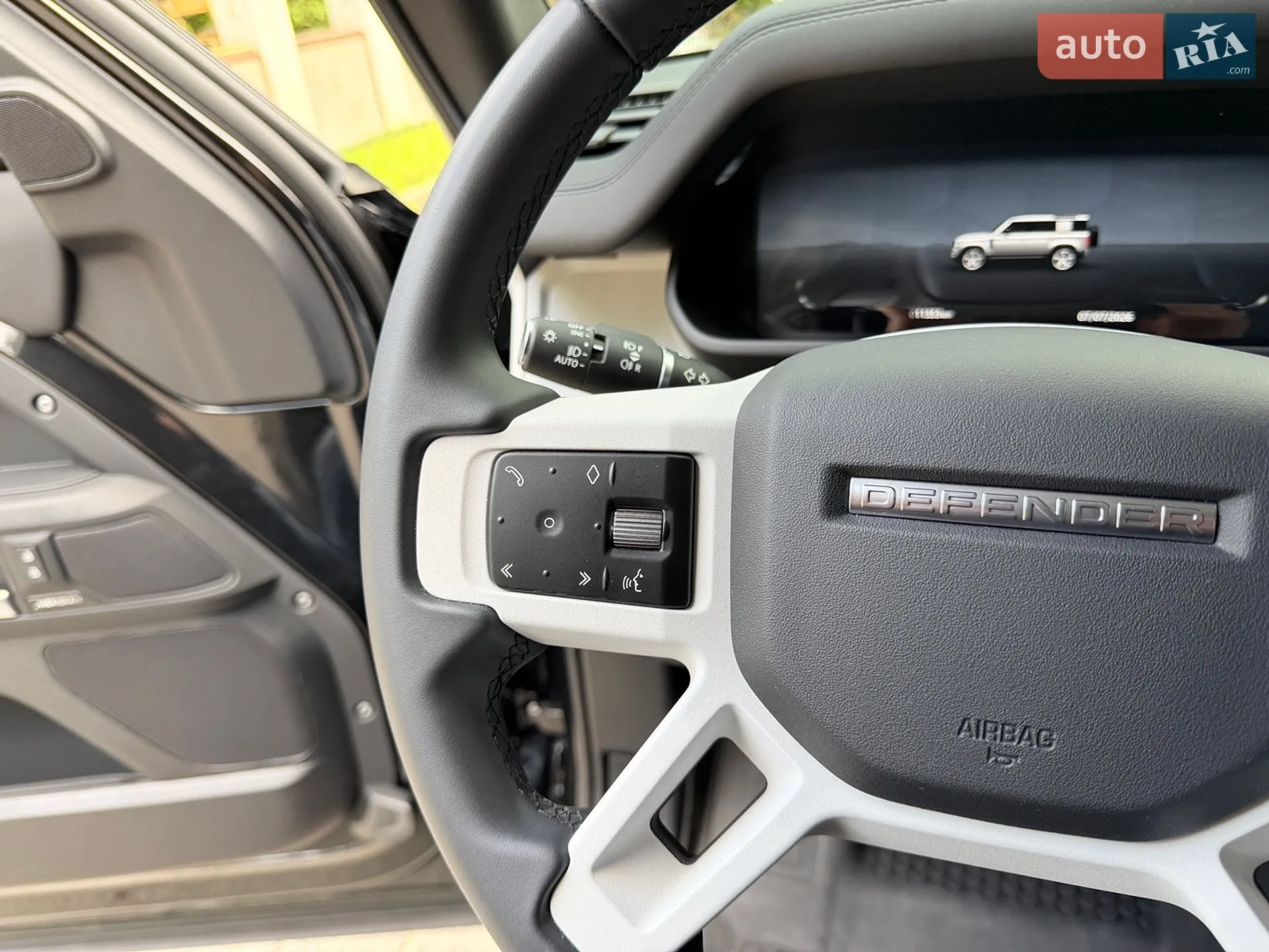 2024 Land Rover Defender - мініатюра 73