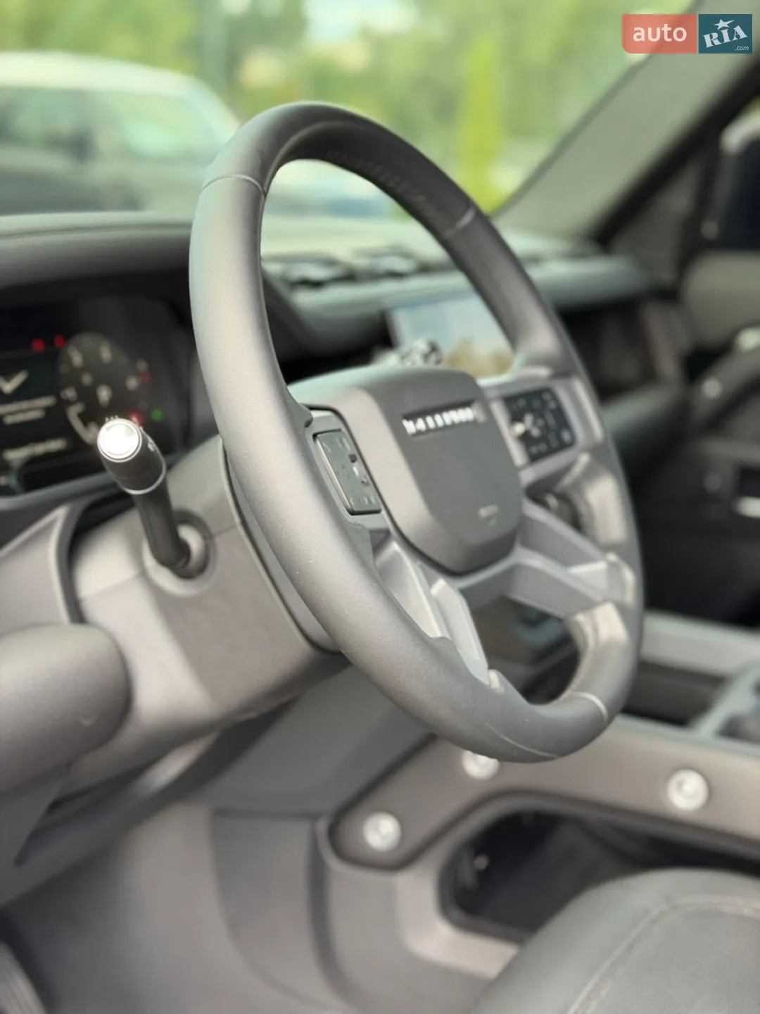 2025 Land Rover Defender - мініатюра 8