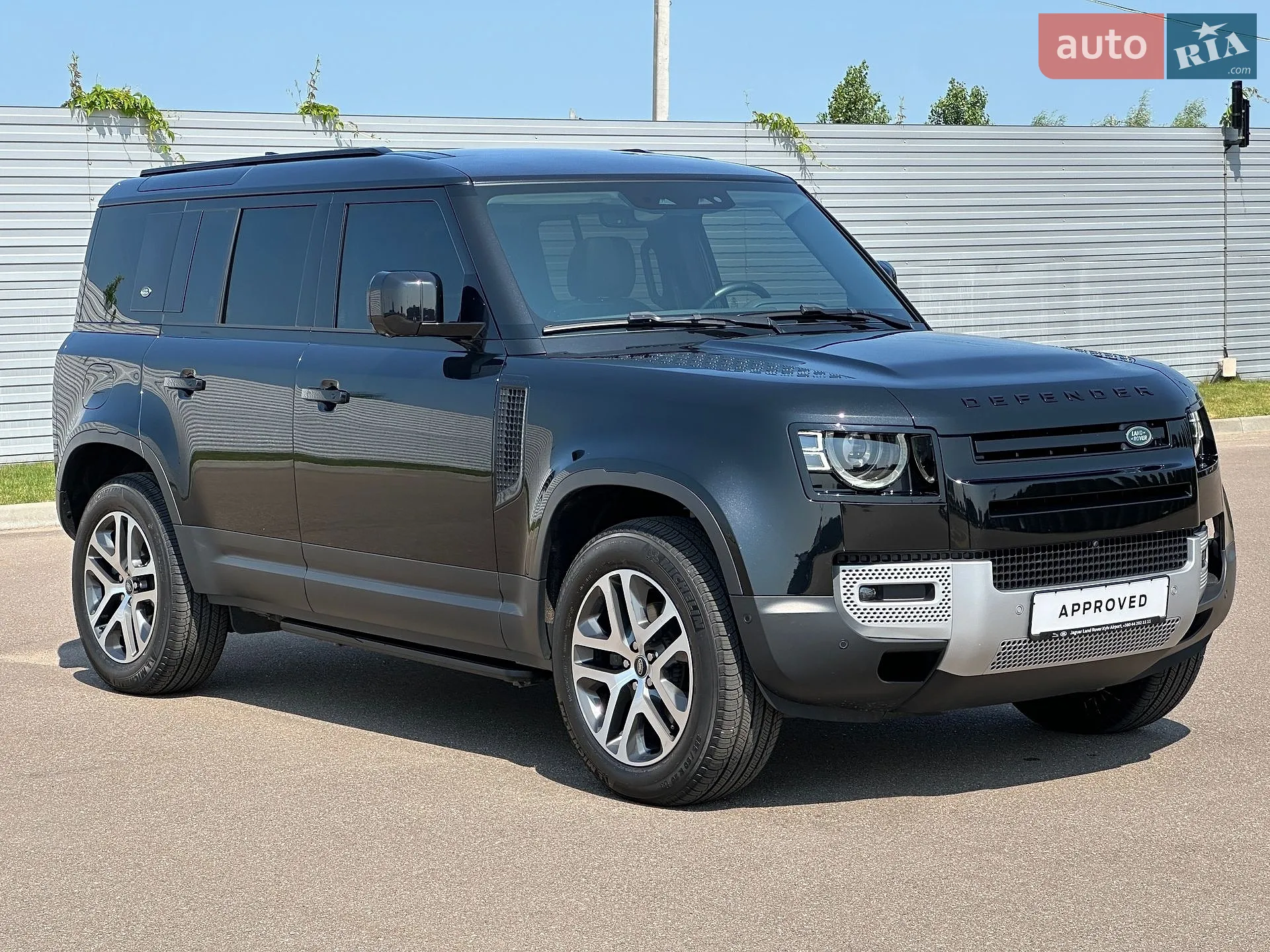 2023 Land Rover Defender - мініатюра 9
