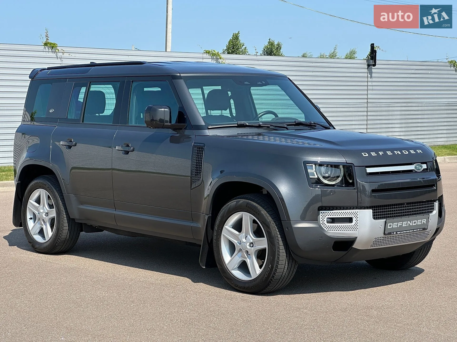 2022 Land Rover Defender - мініатюра 9