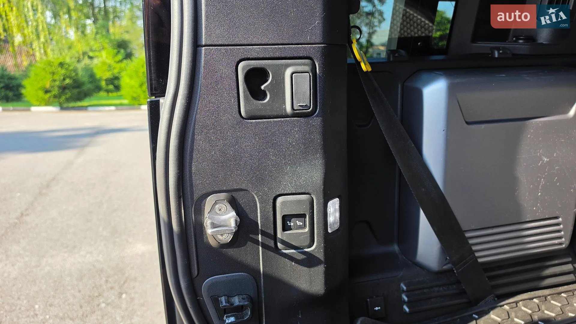 2020 Land Rover Defender - мініатюра 22