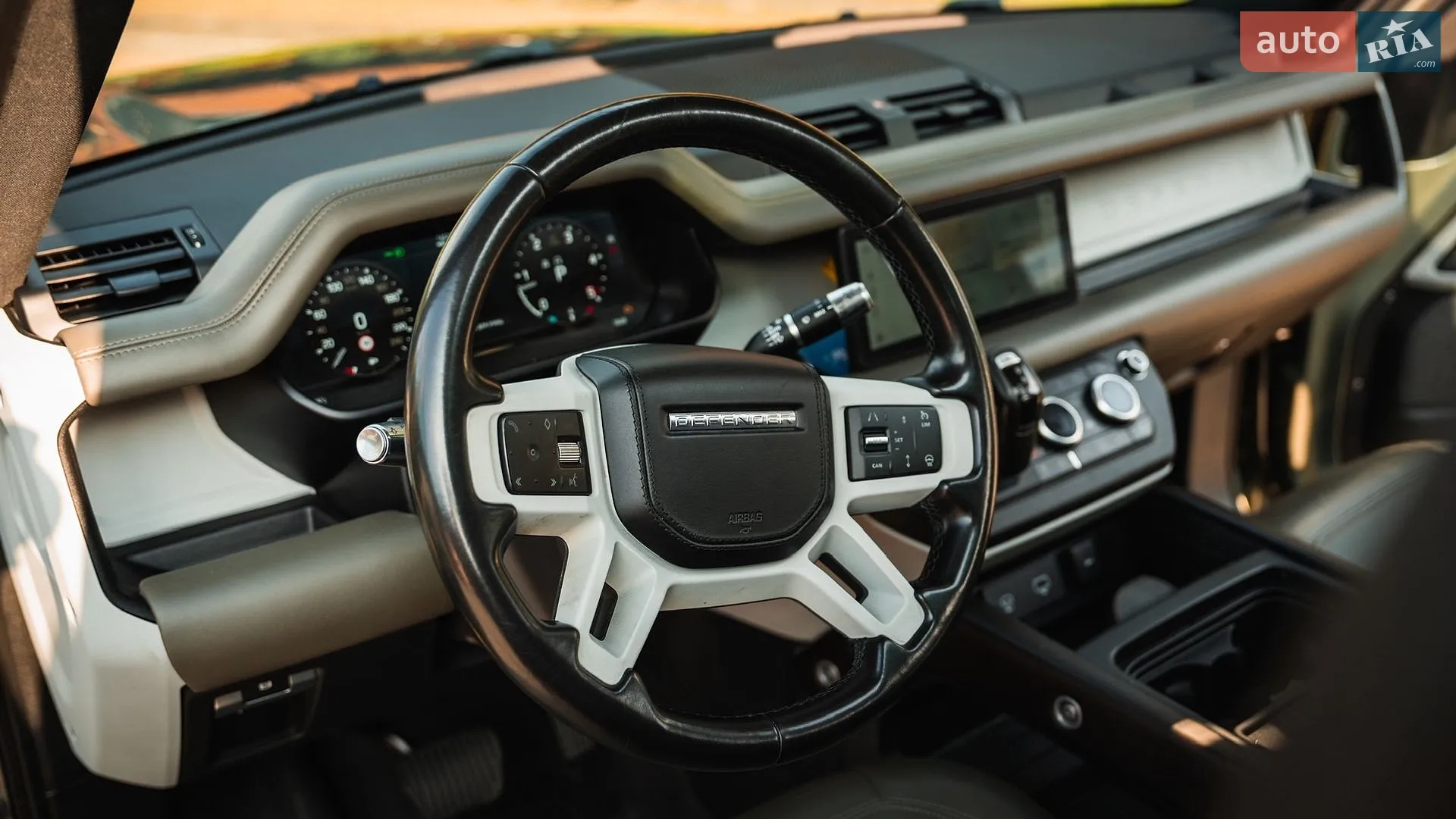 2020 Land Rover Defender - мініатюра 11