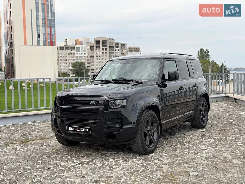 Land Rover Defender 2022
