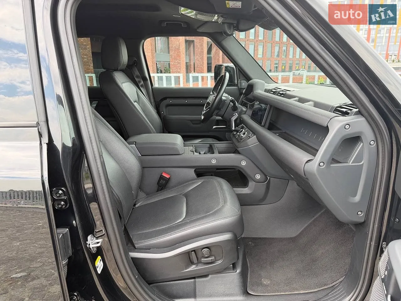 2022 Land Rover Defender - мініатюра 35