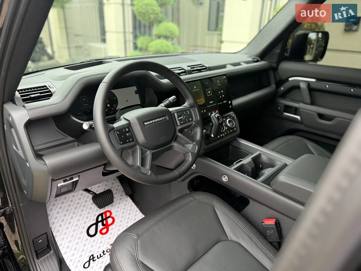 2026 Land Rover Defender - мініатюра 32
