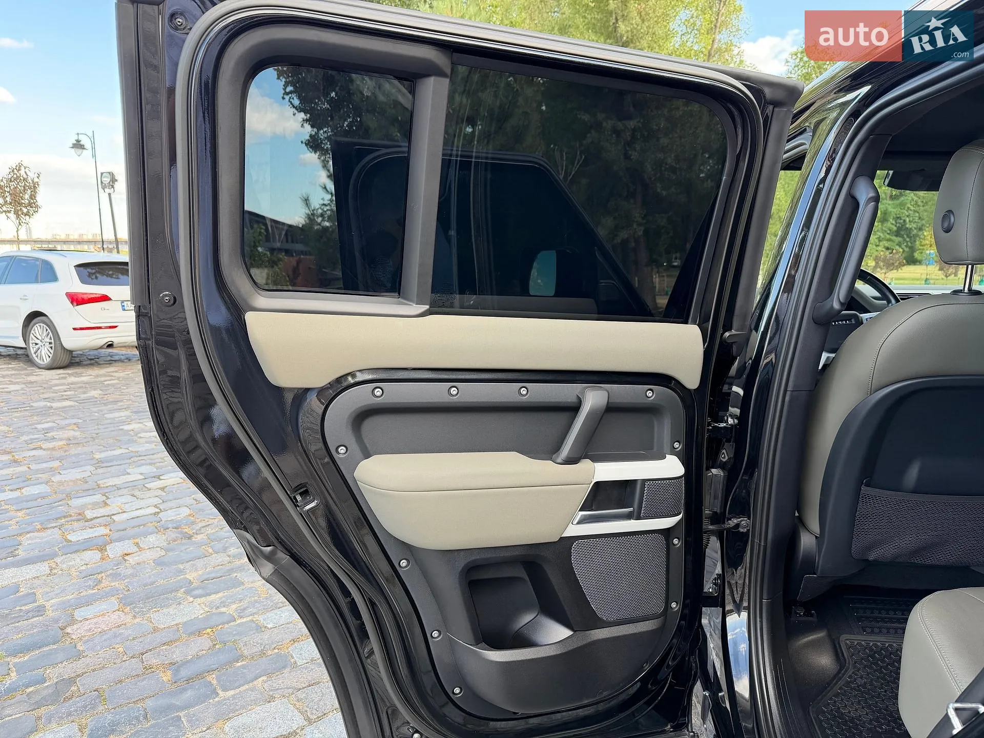 2022 Land Rover Defender - мініатюра 76