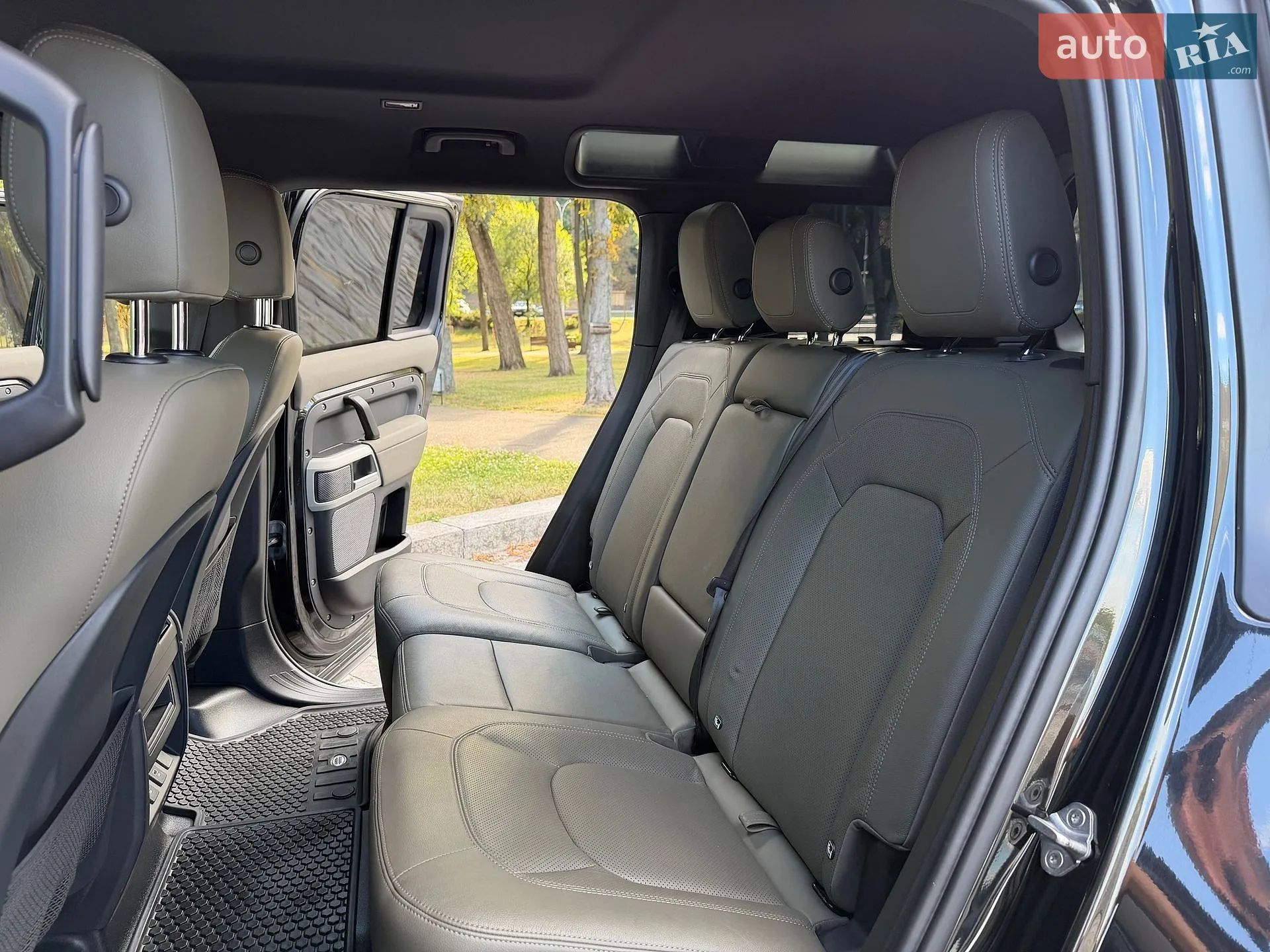 2022 Land Rover Defender - мініатюра 77