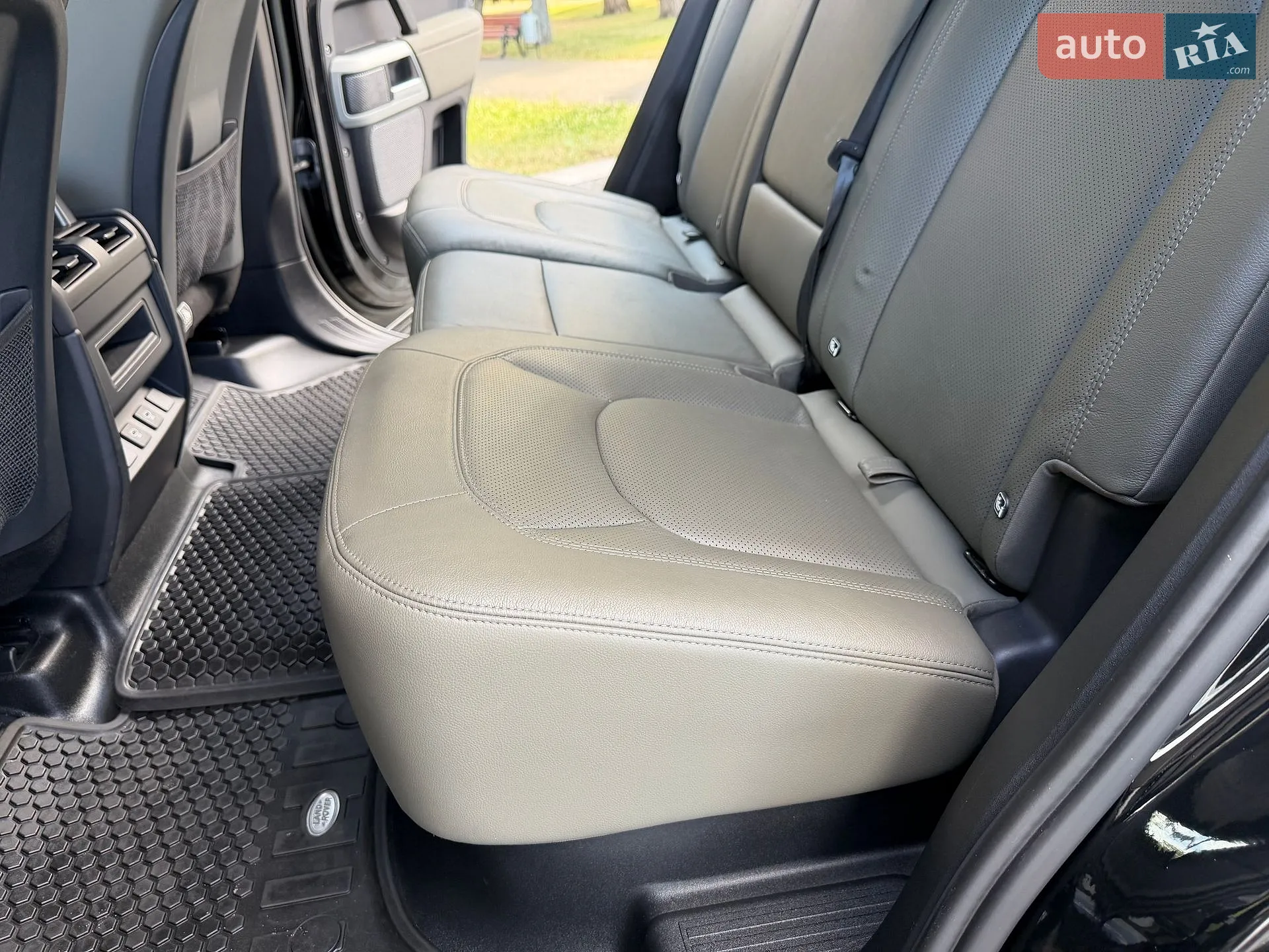 2022 Land Rover Defender - мініатюра 78