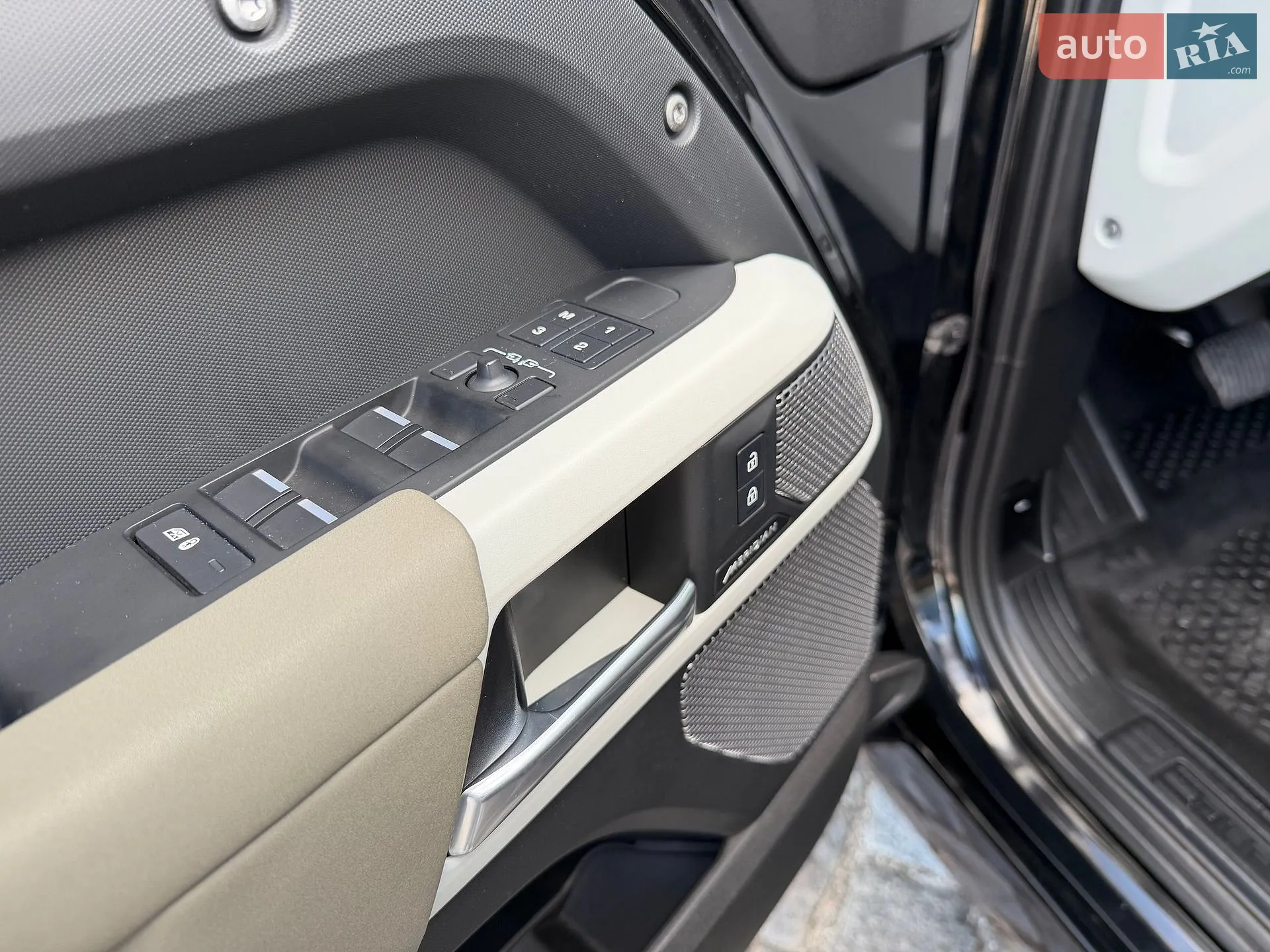 2022 Land Rover Defender - мініатюра 88