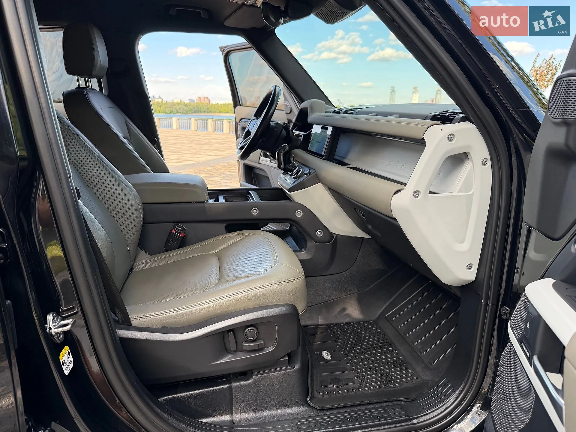 2022 Land Rover Defender - мініатюра 106