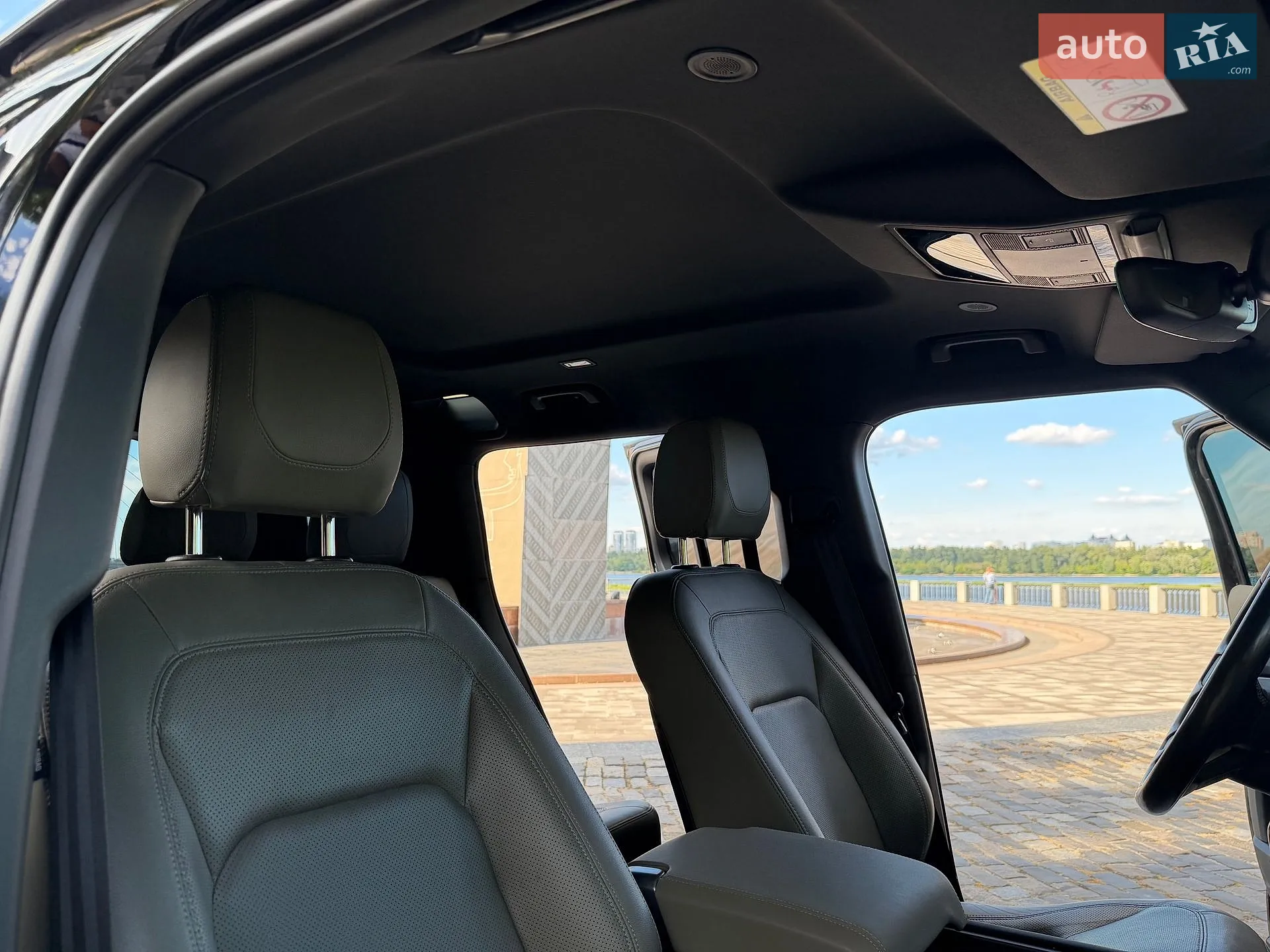 2022 Land Rover Defender - мініатюра 111