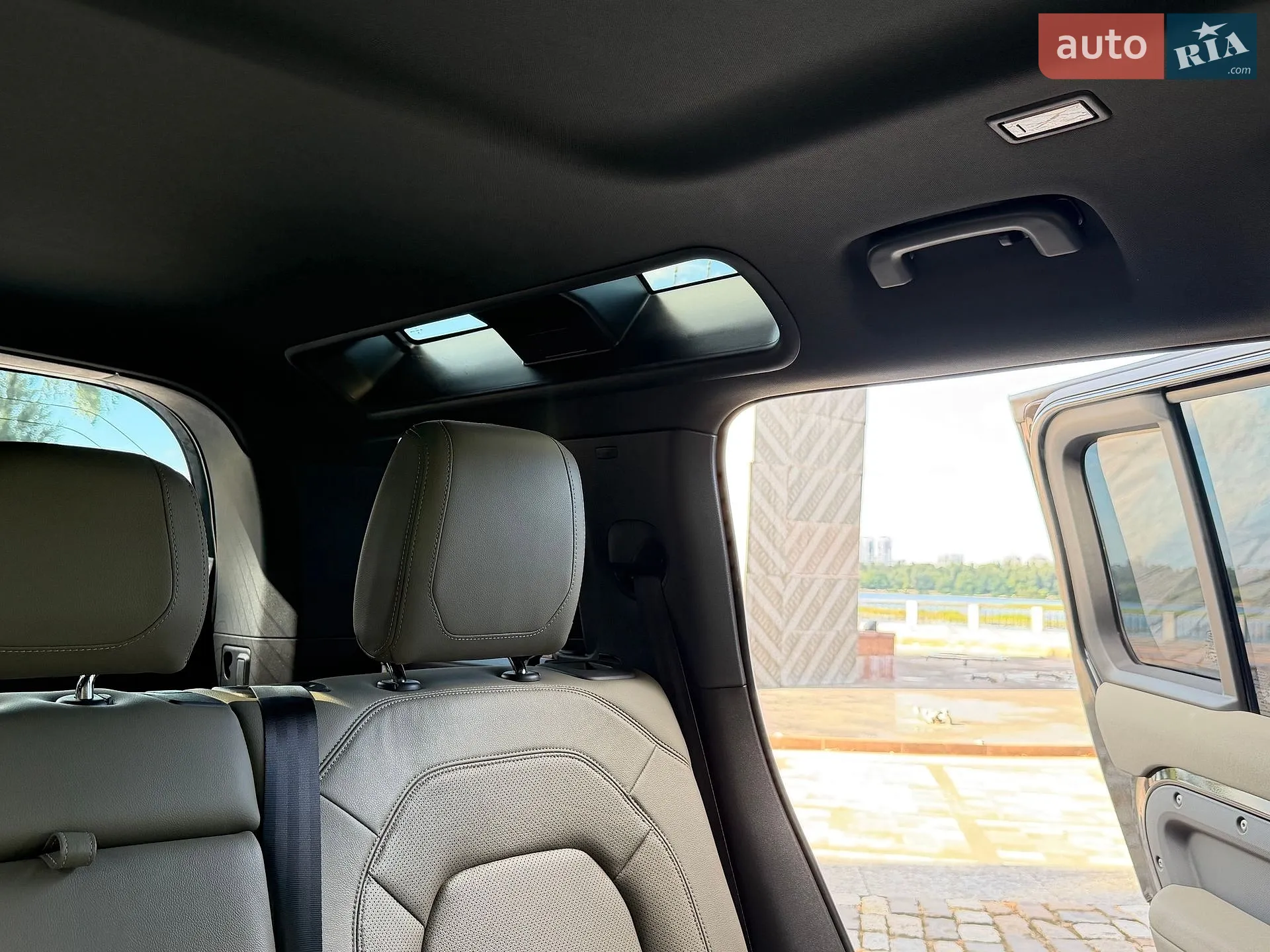 2022 Land Rover Defender - мініатюра 112