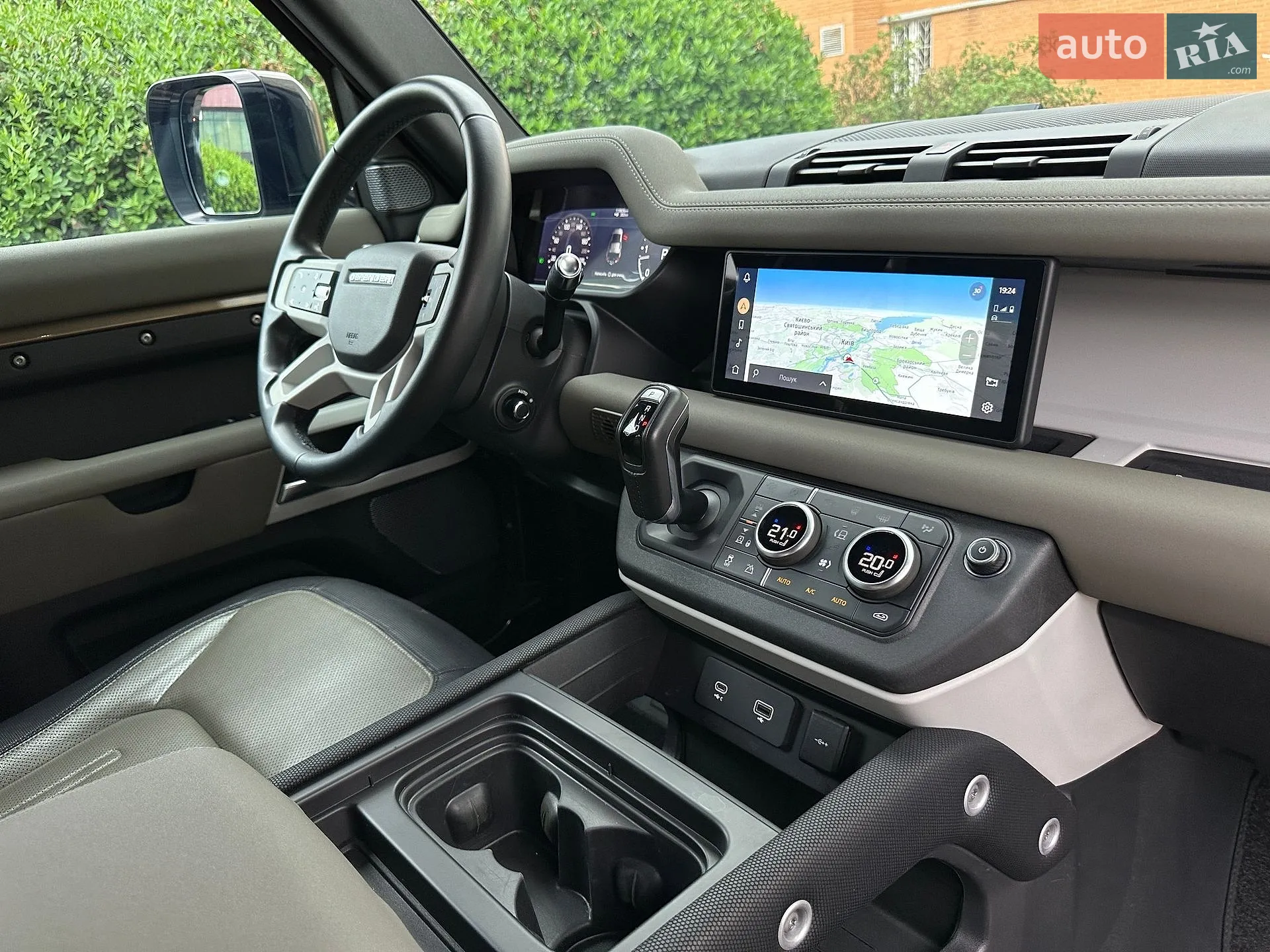 2021 Land Rover Defender - мініатюра 3