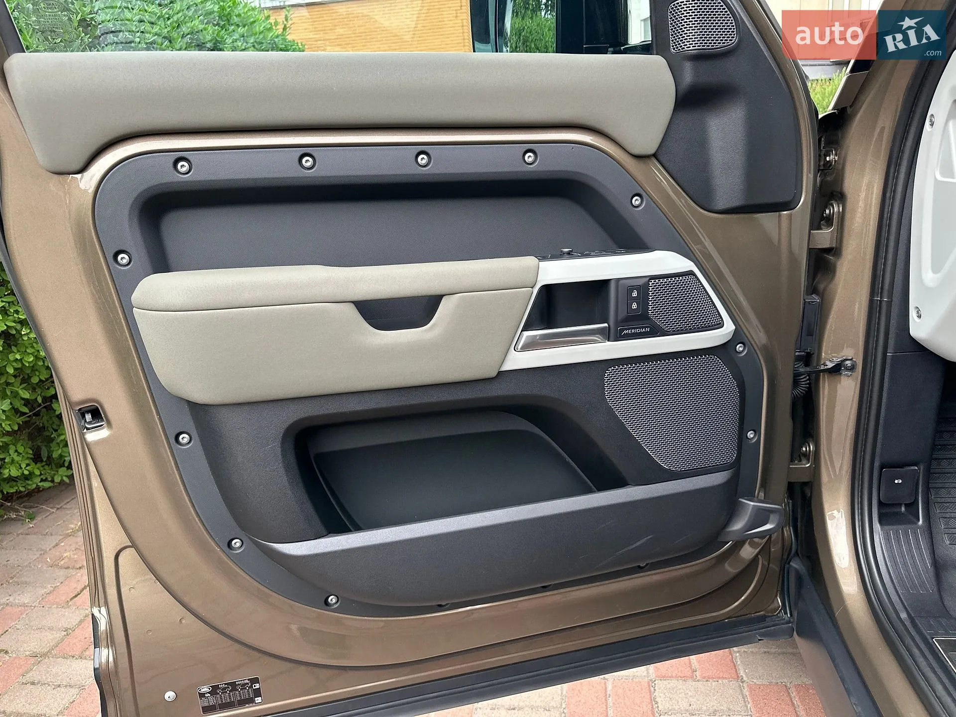 2021 Land Rover Defender - мініатюра 13