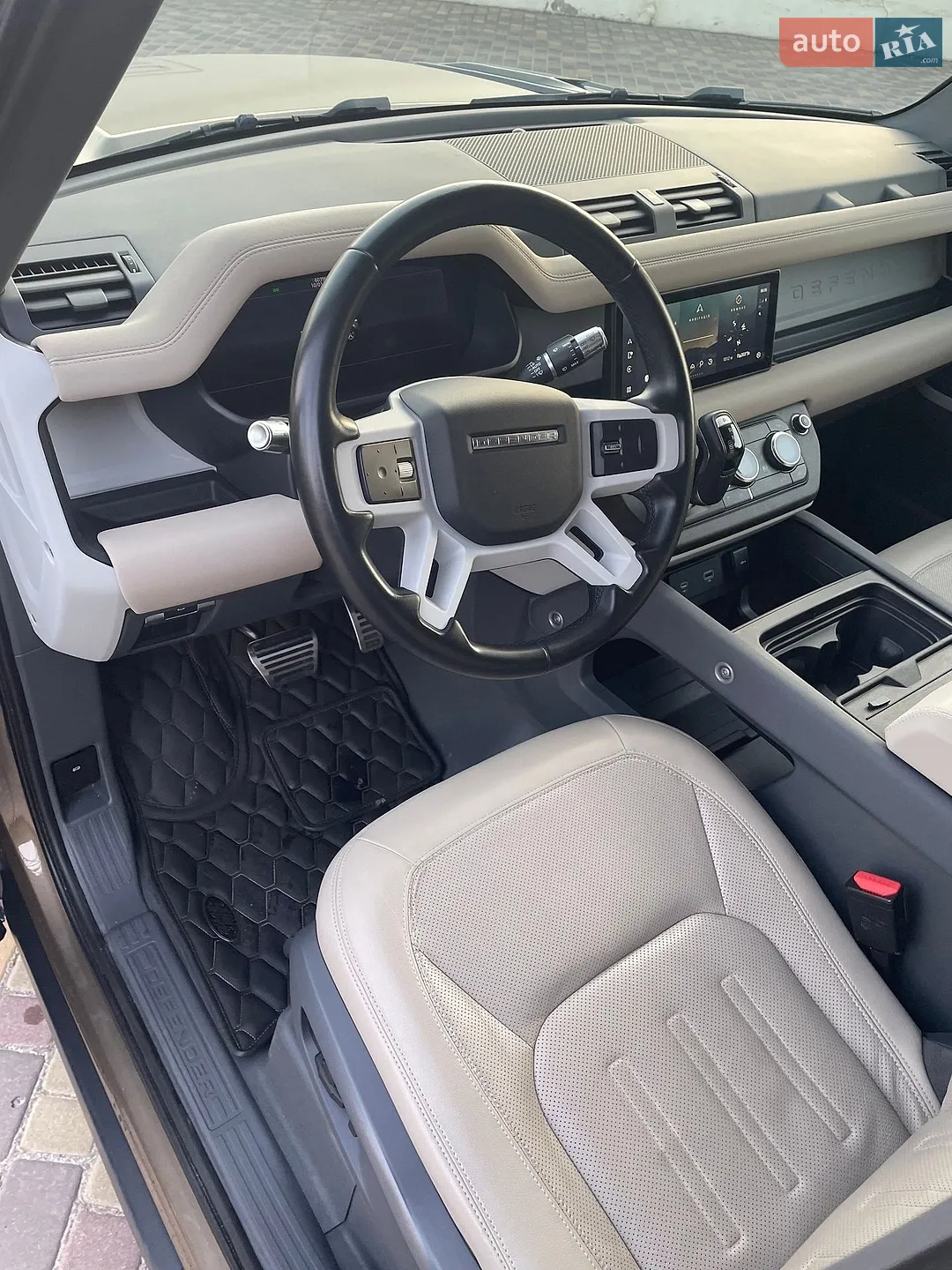 2020 Land Rover Defender - мініатюра 9
