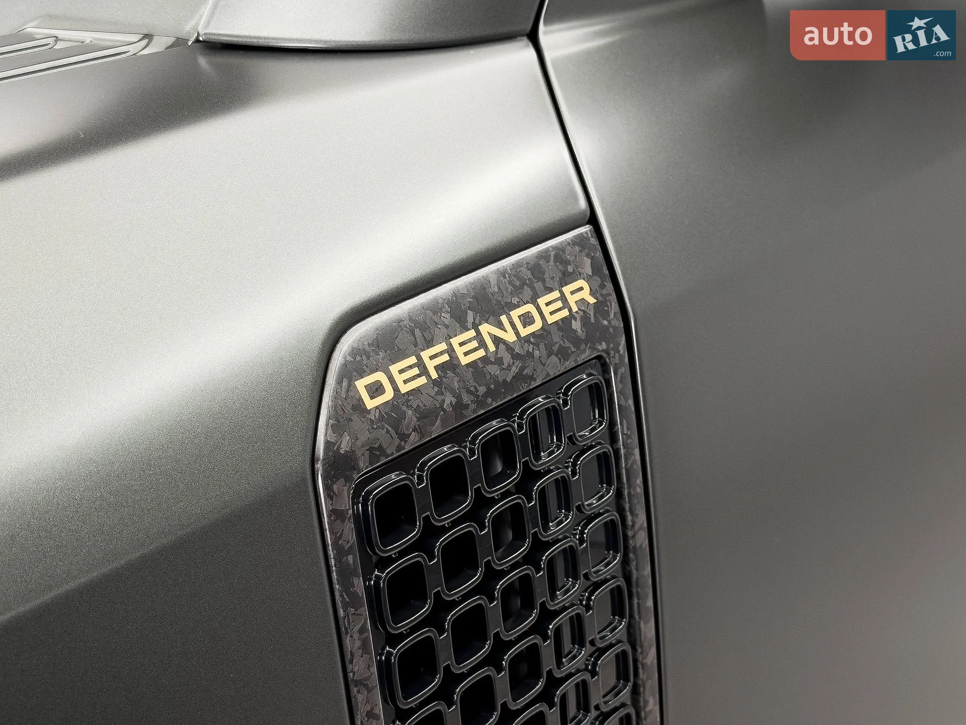2025 Land Rover Defender - мініатюра 15