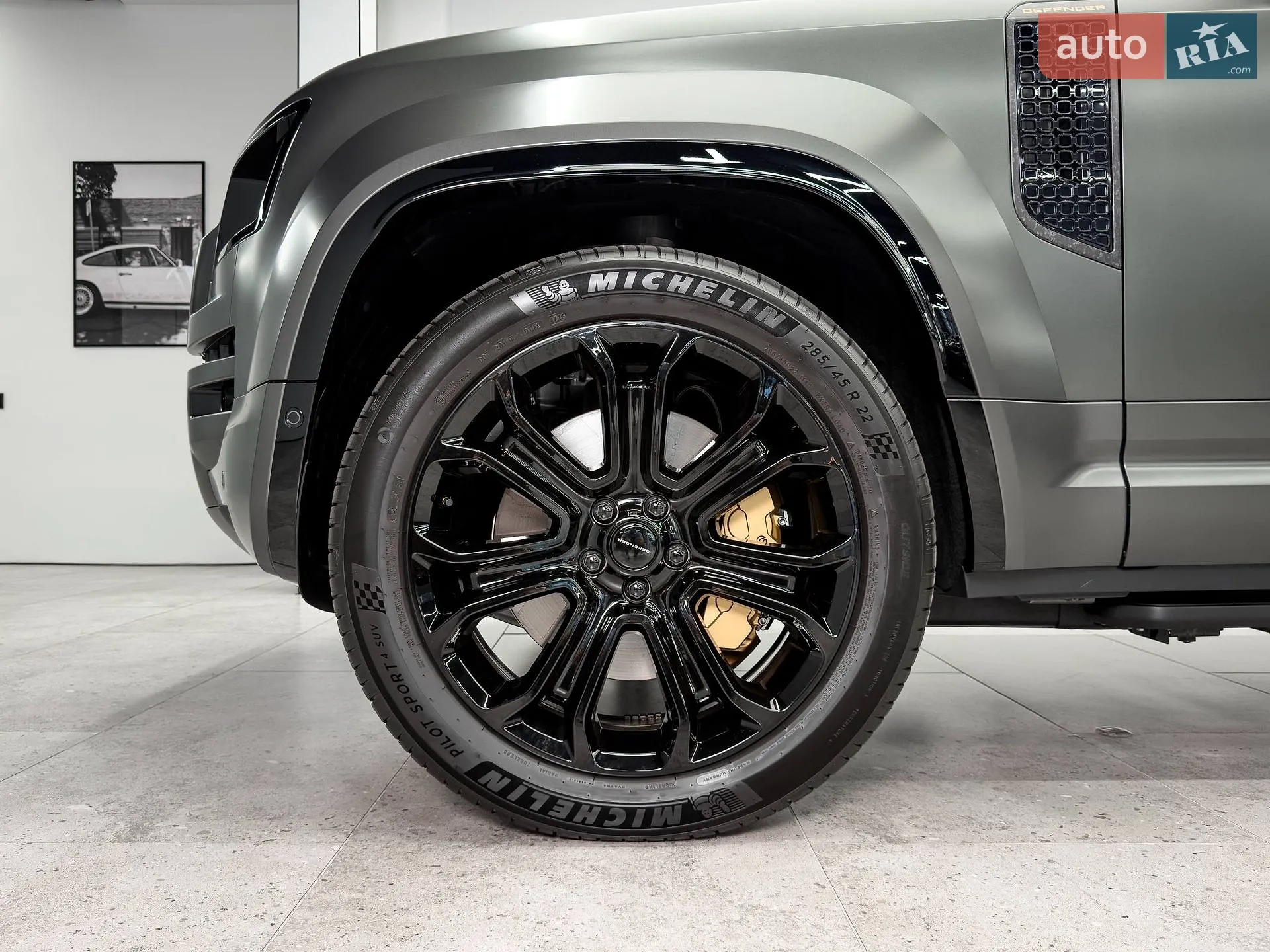 2025 Land Rover Defender - мініатюра 8